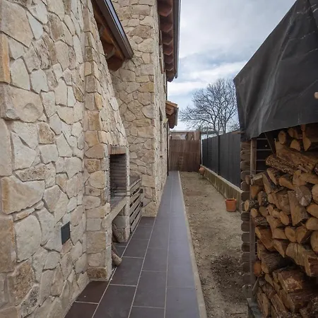 La Nava De Holiday home *